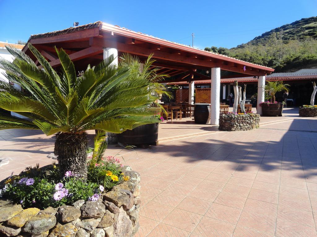 Tanit Hotel Villaggio Ristorante Carbonia Esterno foto