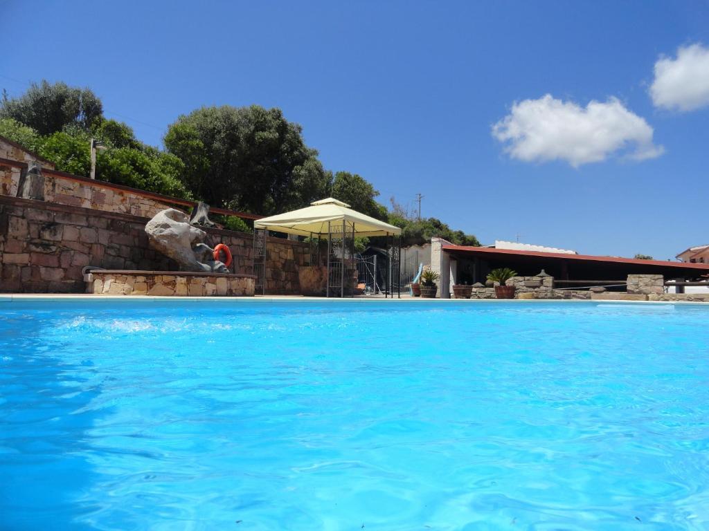Tanit Hotel Villaggio Ristorante Carbonia Camera foto